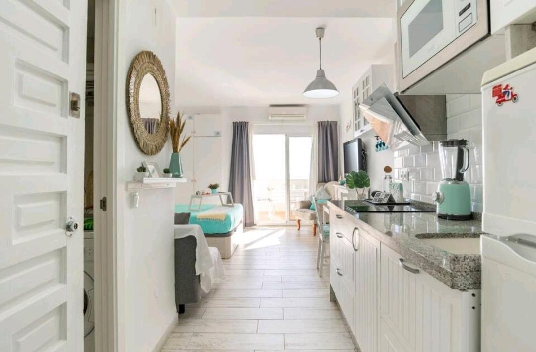 El Estudio De La Playa Benalbeach Holidays Deluxe Benalmádena Dış mekan fotoğraf