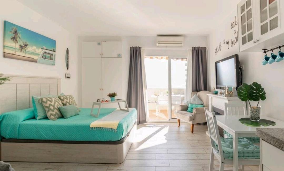 El Estudio De La Playa Benalbeach Holidays Deluxe Benalmádena Dış mekan fotoğraf