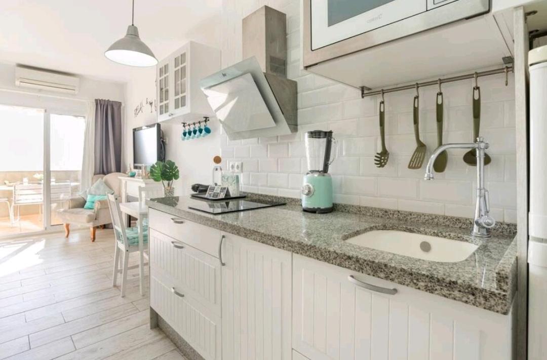 El Estudio De La Playa Benalbeach Holidays Deluxe Benalmádena Dış mekan fotoğraf