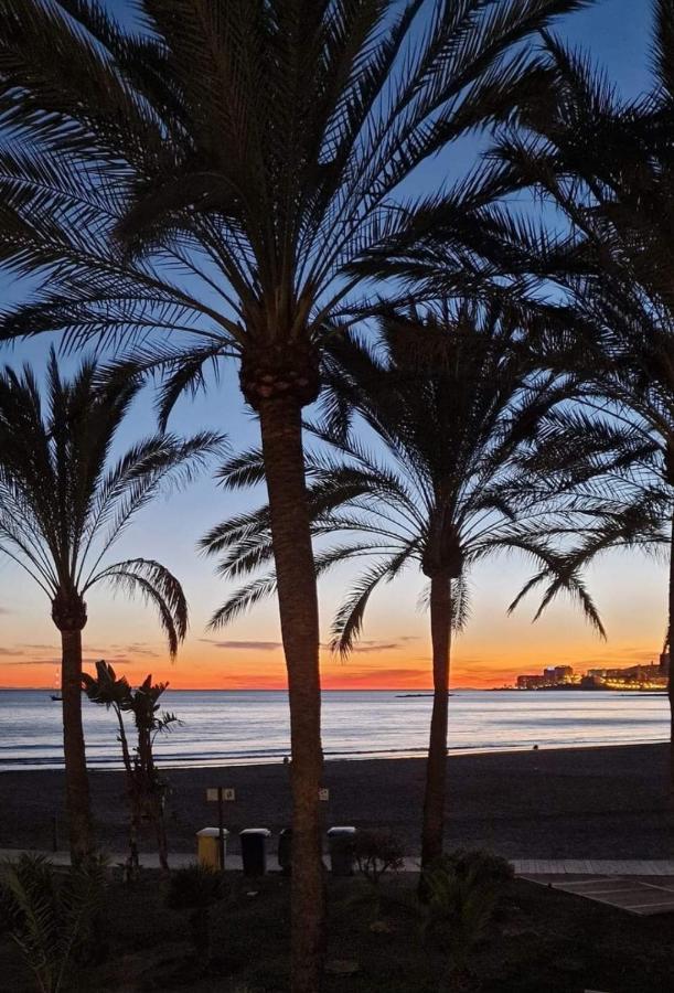 El Estudio De La Playa Benalbeach Holidays Deluxe Benalmádena Dış mekan fotoğraf
